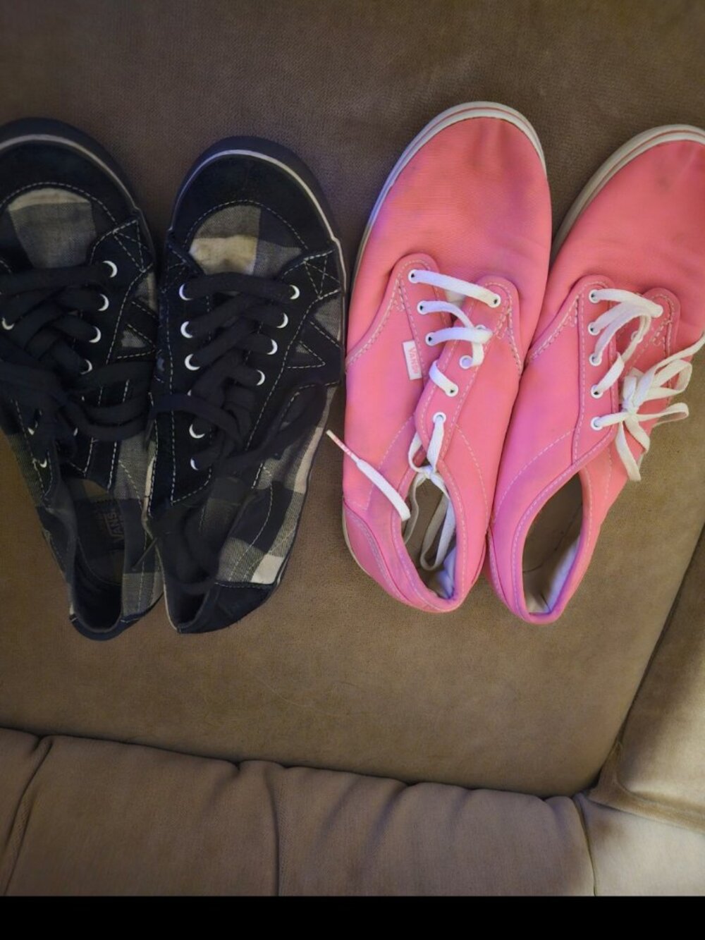 Womens 8.5 VANS bundle
